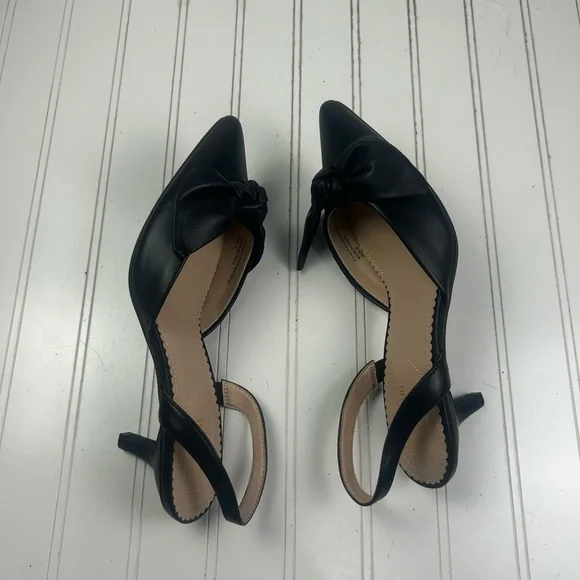 Isaac Mizrahi Black Slingback Bow Kitten Heels Pointed Toe Women’s Size 9 - Picture 6 of 9